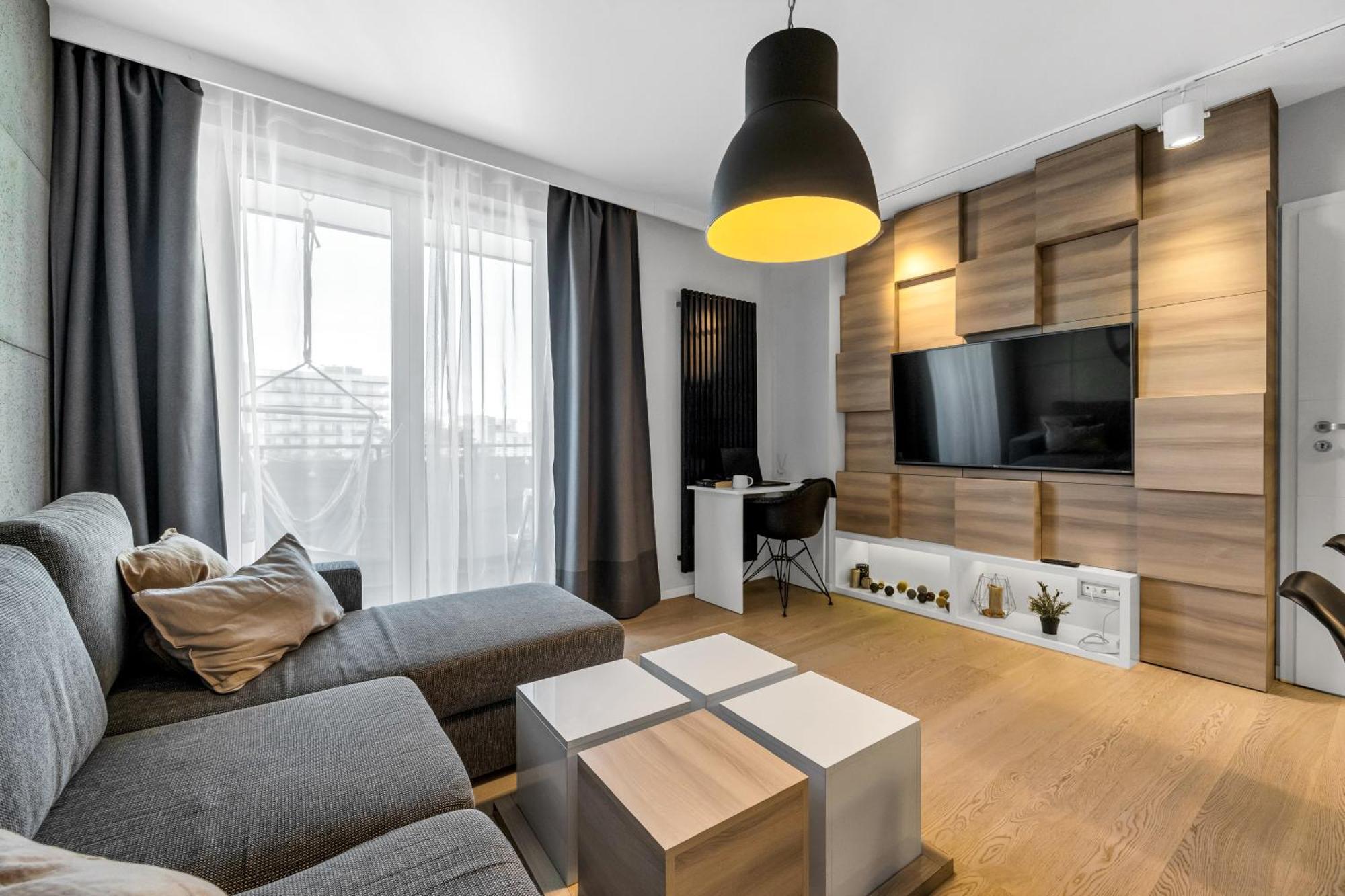 Apartment Wola - Parking, Balcony, Workdesk - By Rentujemy Warsaw