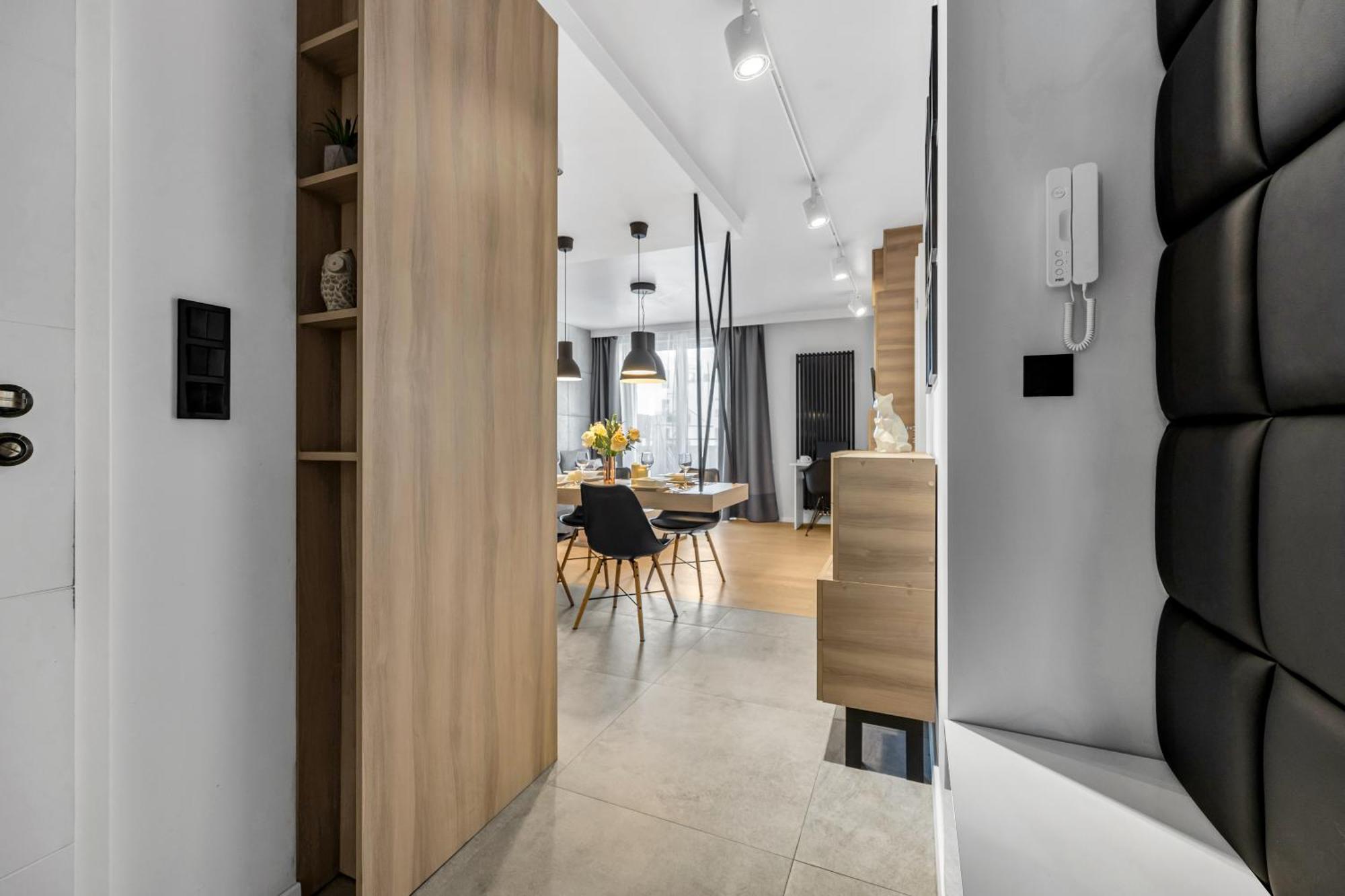 Wola - Parking, Balcony, Workdesk - By Rentujemy Warsaw
